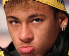 Neymar acorda e leva seleção à vitória